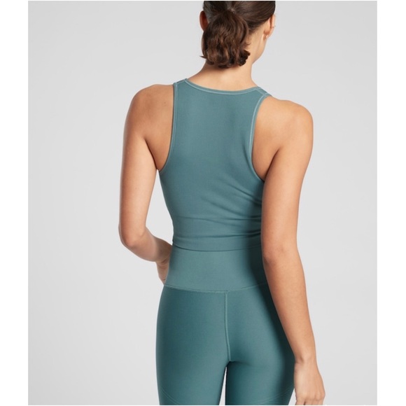 athleta aurora crop